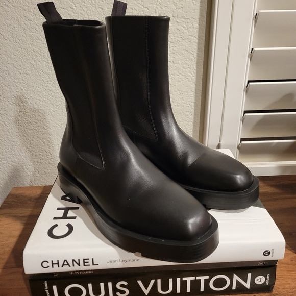 Givenchy Squared Chelsea Ankle Boots NEW 39 Narrow - Picture 4 of 14